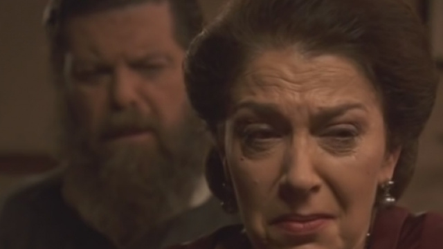 Il Segreto, Francisca si dispera alla morte di Maria e Esperanza