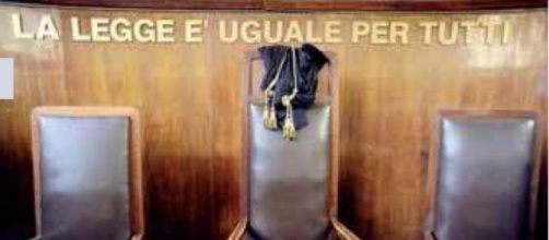 Abbandono del tetto coniugale e addebito