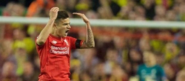Coutinho autor do segundo gol do Liverpool na partida. Coutinho autor do segundo gol do Liverpool na partida.