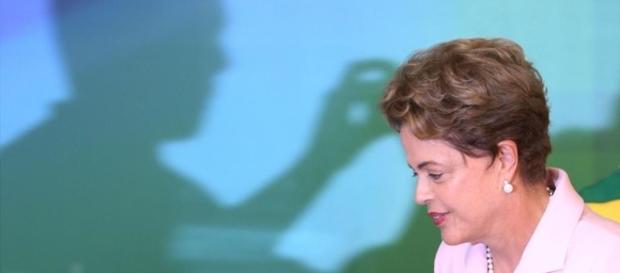 Dilma poderá perder o mandato em breve Dilma poderá perder o mandato em breve