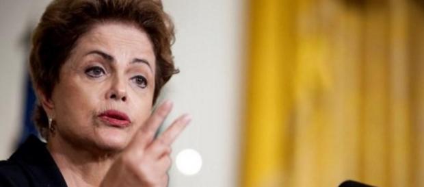 Dlma Rousseff faz discurso - Imagem do Google Dlma Rousseff faz discurso - Imagem do Google