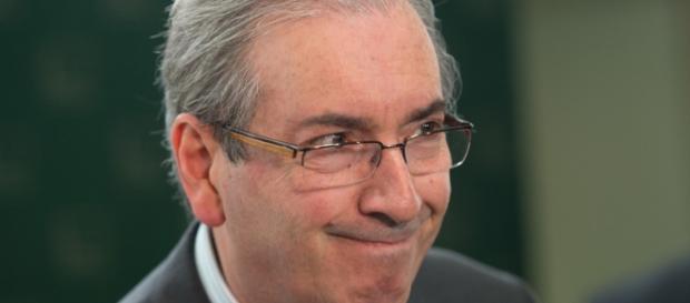 Eduardo Cunha ligado em todos os detalhes da votação. Eduardo Cunha ligado em todos os detalhes da votação.
