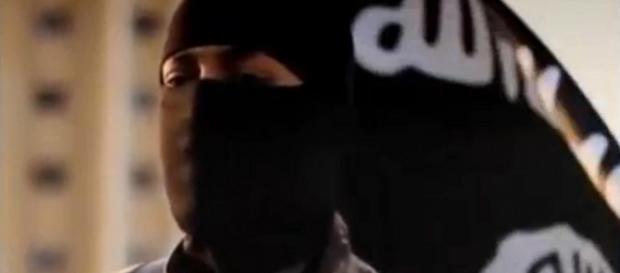 Terrorista mandando mensagem em vídeo Terrorista mandando mensagem em vídeo