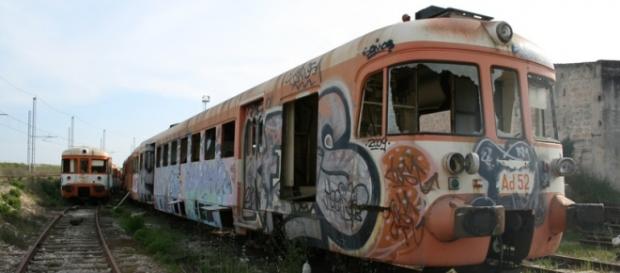 treno oggeto di scritte da parte di writers treno oggeto di scritte da parte di writers