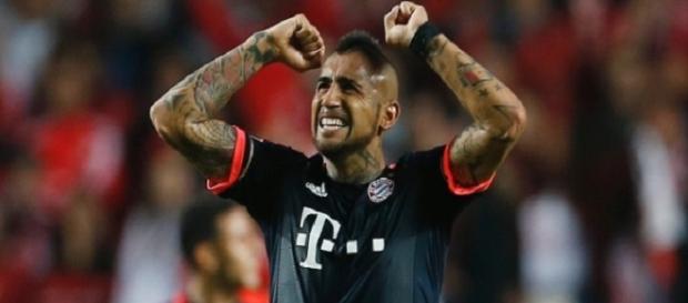 Vidal autor do primeiro gol do Bayern na partida Vidal autor do primeiro gol do Bayern na partida