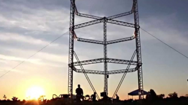 BigDelta mega stampante printer 3D gigante