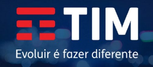 Letra 'T' ganha destaque em vermelho no novo logotipo da TIM.