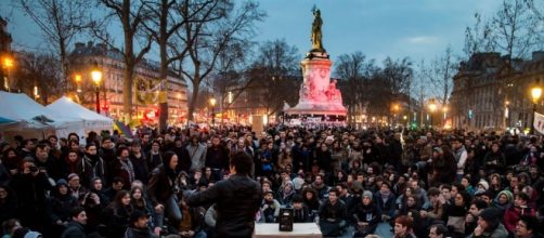Nella foto: manifestazione del movimento francese "Nuit Debout"