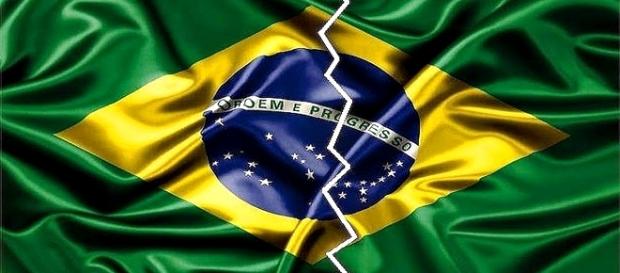 País segue dividido sobre impeachment País segue dividido sobre impeachment