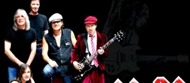 AC/DC îşi ia alt vocalist, pe Axl Rose AC/DC îşi ia alt vocalist, pe Axl Rose