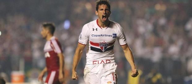 Calleri tem marcado gols nas partidas decisivas do Tricolor Calleri tem marcado gols nas partidas decisivas do Tricolor