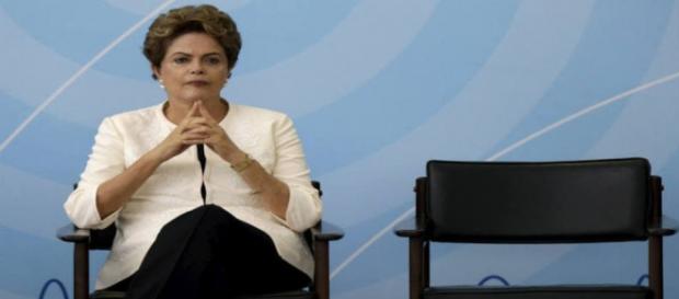 Governo Dilma tem dia decisivo nesse domingo Governo Dilma tem dia decisivo nesse domingo