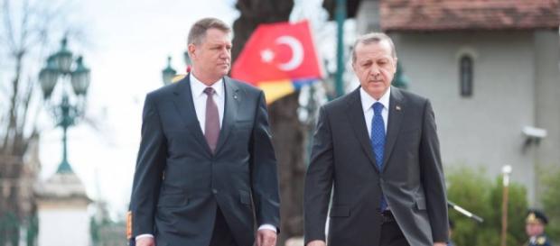 Iohannis este atacat dur de un preot clujean Iohannis este atacat dur de un preot clujean