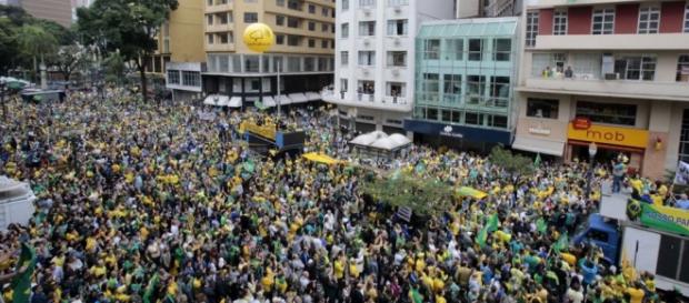 Protestos ocorrem hoje por todo o Brasil. Protestos ocorrem hoje por todo o Brasil.
