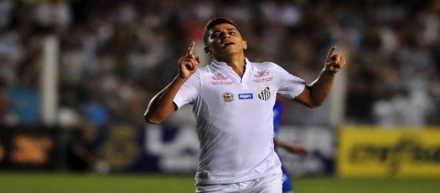 Vitor Bueno fez os dois gols do Santos contra o São Bento. Vitor Bueno fez os dois gols do Santos contra o São Bento.