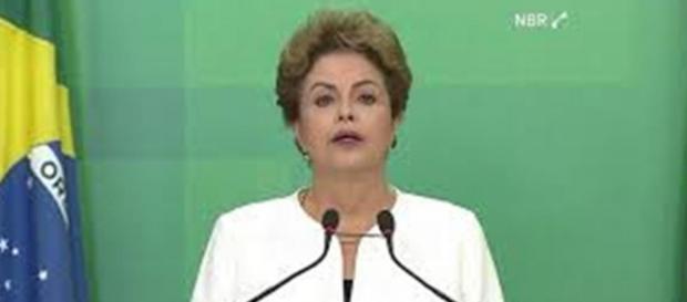 Dilma se pronunciou no Planalto na tarde desta segunda Dilma se pronunciou no Planalto na tarde desta segunda