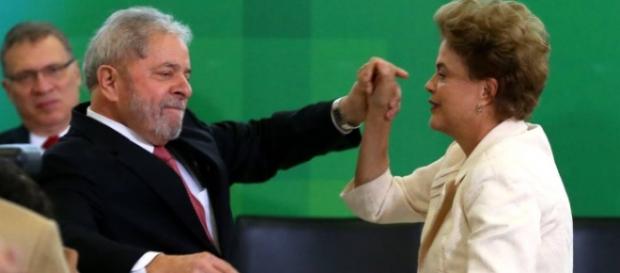 Lula e Dilma se unem para mudar votos do PMDB e PSDB Lula e Dilma se unem para mudar votos do PMDB e PSDB