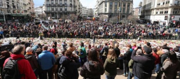 Todas las personas que acudieron a la marcha Todas las personas que acudieron a la marcha