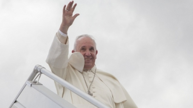Papa Francesco in viaggio a Lebos