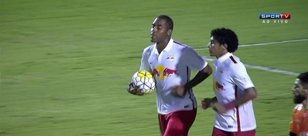 Em jogo de poucas emoções, RB Brasil e América-MG ficam no empate. Em jogo de poucas emoções, RB Brasil e América-MG ficam no empate.