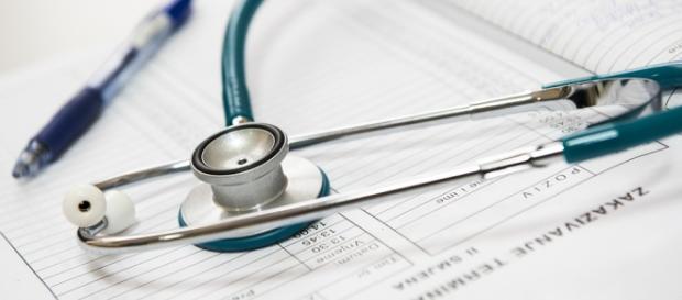 Medicine and Melioidosis. Image shows medical pad, pen, stethoscope/Image via Pixabay Medicine and Melioidosis. Image shows medical pad, pen, stethoscope/Image via Pixabay