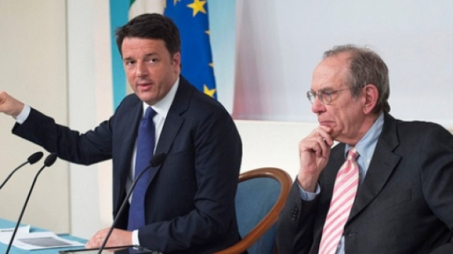 Riforma pensioni Governo Renzi, interviene ministro Padoan