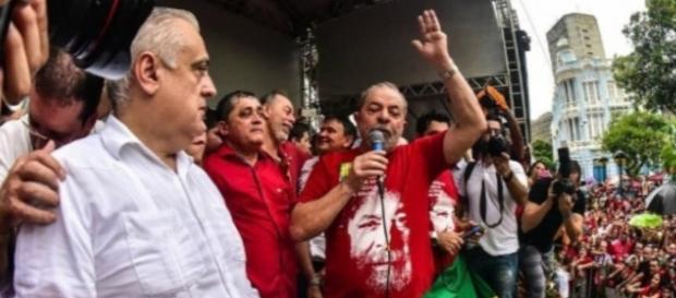 Lula diz que assumirá como Ministro Lula diz que assumirá como Ministro
