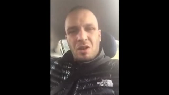 Bassem Braiki dans l'une de ses vidéos sur Youtube