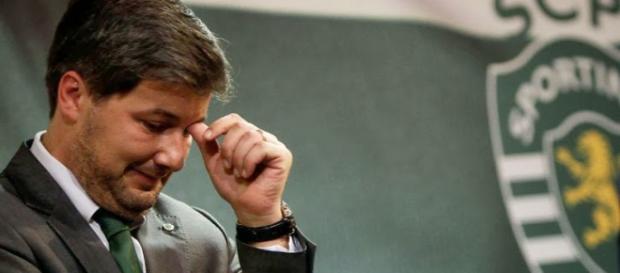 Bruno de Carvalho está em dificuldades Bruno de Carvalho está em dificuldades