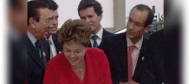 Delator acusa Dilma de tentar soltar empreiteiro Delator acusa Dilma de tentar soltar empreiteiro