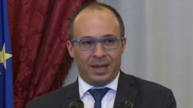 Ultime notizie scuola, mercoledì 20 aprile: Faraone
