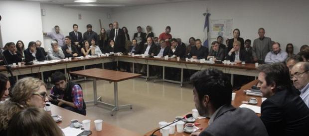 Avanza en el congreso ley para impedir despidos Avanza en el congreso ley para impedir despidos