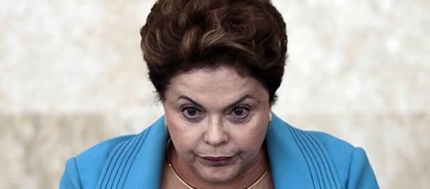 Dilma quer dizer na ONU que Brasil enfrenta um golpe Dilma quer dizer na ONU que Brasil enfrenta um golpe
