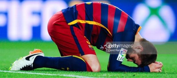 Piqué se lamenta tras perder una oportunidad de gol contra el Valencia Piqué se lamenta tras perder una oportunidad de gol contra el Valencia