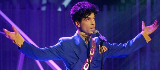 Prince, un altro pezzo di storia della musica che se ne va Prince, un altro pezzo di storia della musica che se ne va