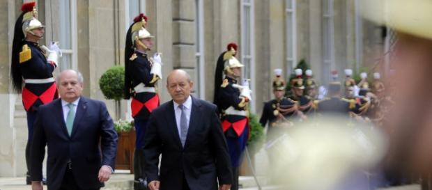 Jean Yves Le Drian, actual ministro de Defensa francés Jean Yves Le Drian, actual ministro de Defensa francés