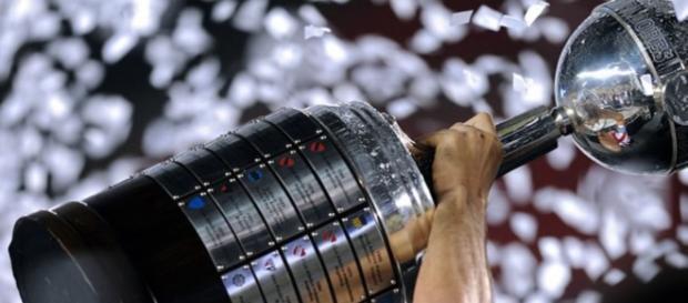 Un total de 16 equipos mantienen la ilusión intacta de alzarse con la Copa Libertadores 2016 Un total de 16 equipos mantienen la ilusión intacta de alzarse con la Copa Libertadores 2016