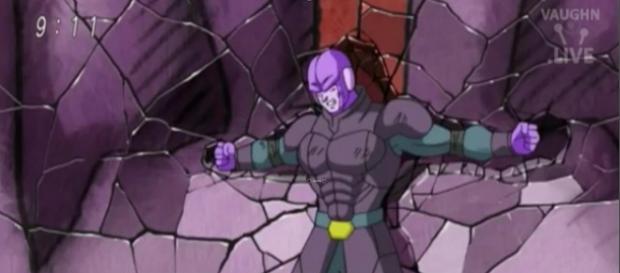 Hit siendo derrotado por Son Gokú Hit siendo derrotado por Son Gokú