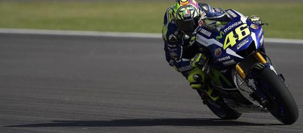 Valentino Rossi vuelve a lo mas alto del podio. Valentino Rossi vuelve a lo mas alto del podio.