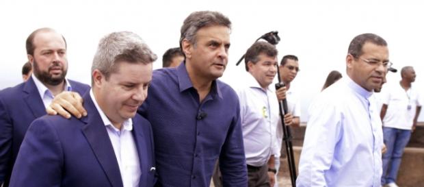 Antonio Anastasia com o senador Aécio Neves Antonio Anastasia com o senador Aécio Neves