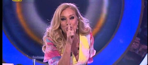 Apresentadora já tem 500.000 seguidores no Facebook Apresentadora já tem 500.000 seguidores no Facebook