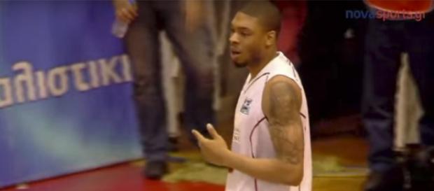 Jermaine Marshall entrando en la historia del Basquet marcando un tanto inaudito! Jermaine Marshall entrando en la historia del Basquet marcando un tanto inaudito!