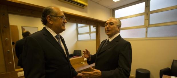 Ministro do STF, Gilmar Mendes, elogiou o vice-presidente da República, Michel Temer. Ministro do STF, Gilmar Mendes, elogiou o vice-presidente da República, Michel Temer.