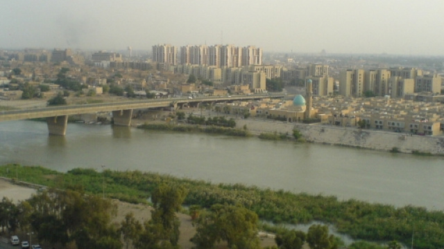 I cristiani d'Oriente costretti alla fuga da Baghdad.