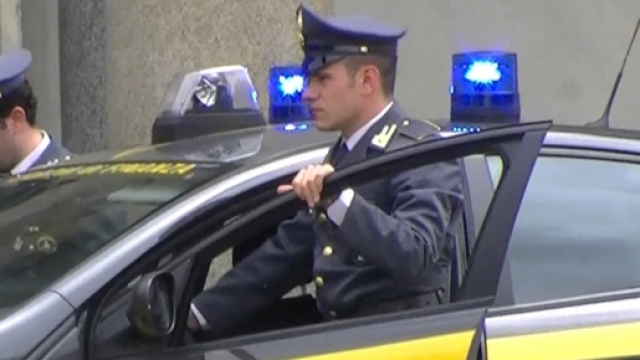 Sequestrato lo yacht dell'emiro del Kuwait: un Sunseeker 84