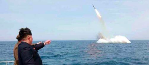 Kim Jong-un testa missili balistici intercontinentali. Immediata la reazione di Obama.