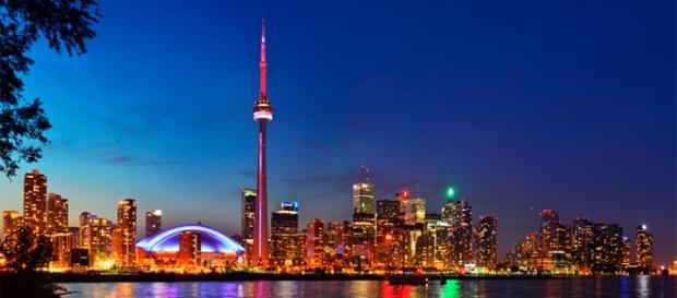 Toronto, no Canadá, oferece bolsas de estudo para brasileiros Toronto, no Canadá, oferece bolsas de estudo para brasileiros