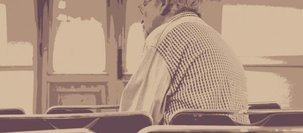 Foto ficticia. Anciano octogenario acusado de supuesta agresión sexual a su suegra de 101 años Foto ficticia. Anciano octogenario acusado de supuesta agresión sexual a su suegra de 101 años