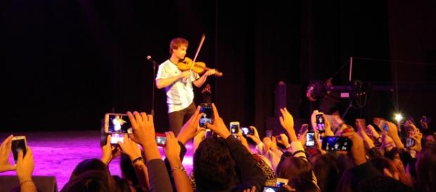 El artista bielorruso Alexander Rybak, talento y simpatía El artista bielorruso Alexander Rybak, talento y simpatía