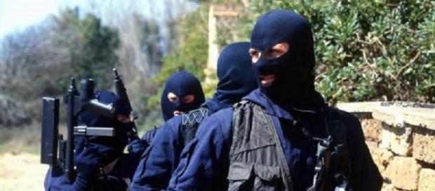 Gli uomini del Ros dei carabinieri Gli uomini del Ros dei carabinieri